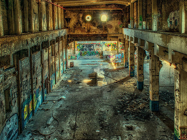 Abandoned building with graffiti